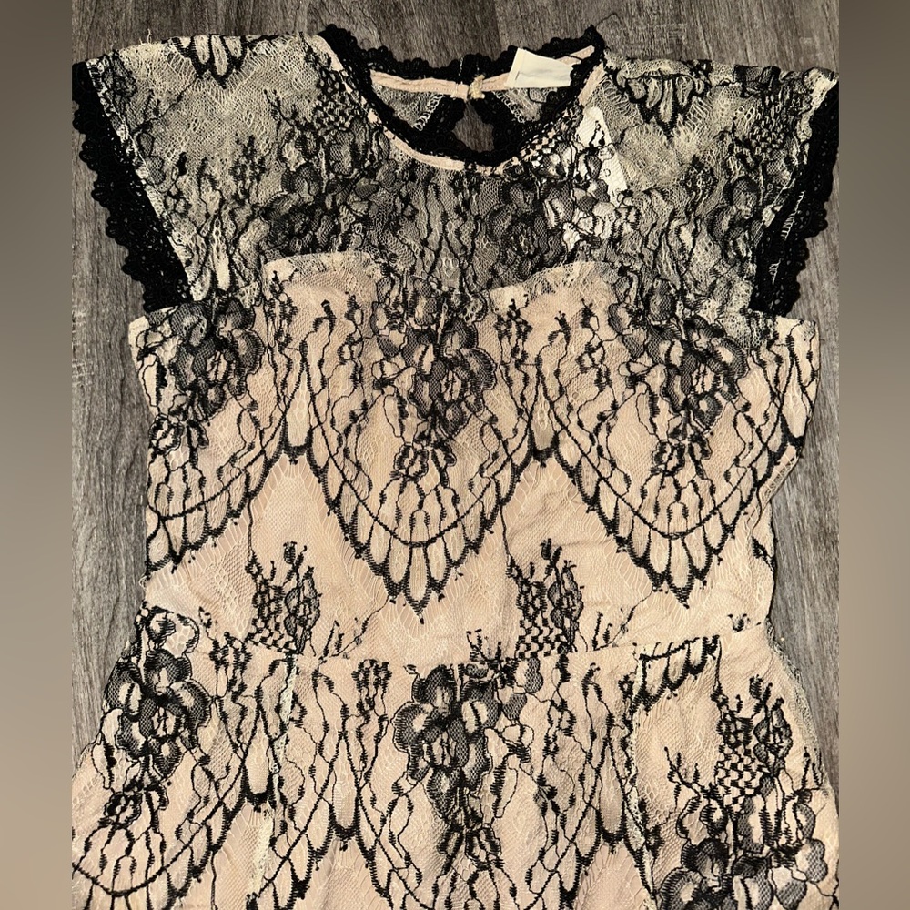 Mia Joy Joyfolie Elegant Lace Maxi Dress Woman’s small Tix NWOT - Picture 3 of 5